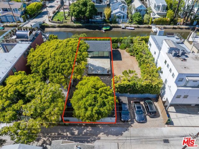 408 Linnie Canal, Venice, CA 90291