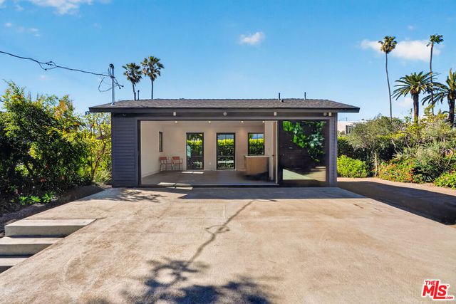 408 Linnie Canal, Venice, CA 90291