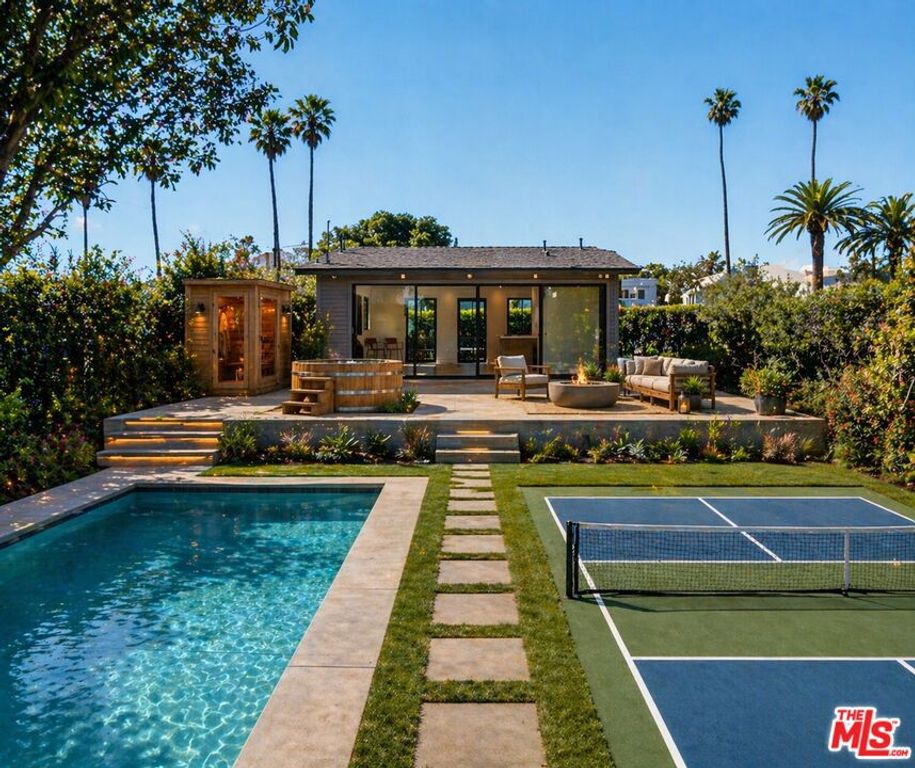 408 Linnie Canal, Venice, CA 90291