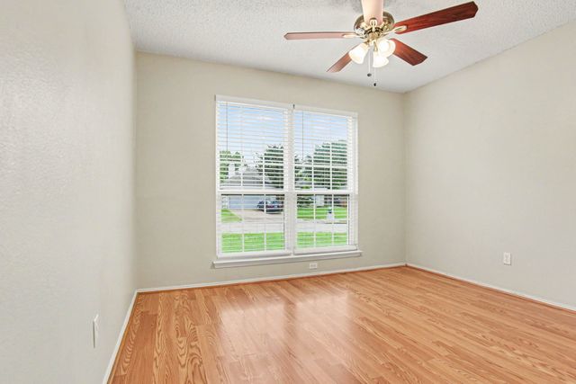 920 Felicia Lane, Arlington, TX 76017