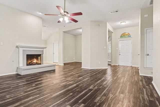 920 Felicia Lane, Arlington, TX 76017