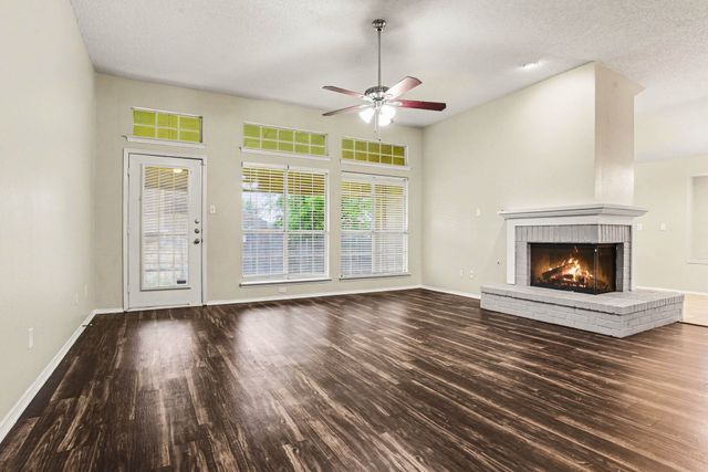 920 Felicia Lane, Arlington, TX 76017
