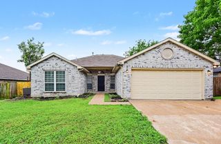 920 Felicia Lane, Arlington, TX 76017
