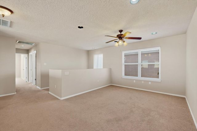 956 Molten Place NW, Albuquerque, NM 87120