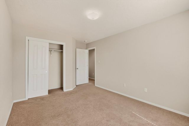 956 Molten Place NW, Albuquerque, NM 87120