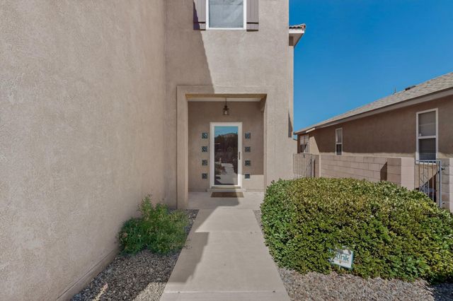 956 Molten Place NW, Albuquerque, NM 87120