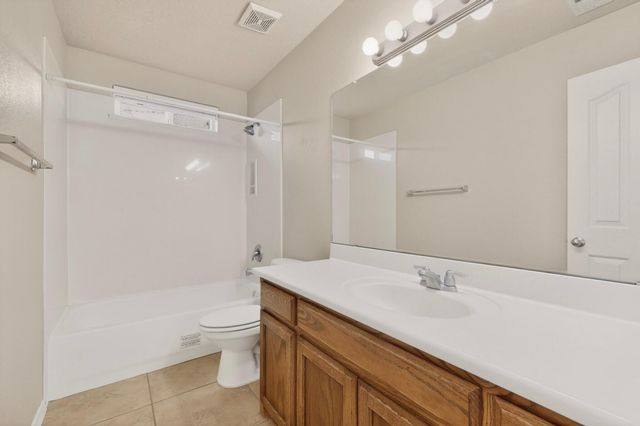 956 Molten Place NW, Albuquerque, NM 87120