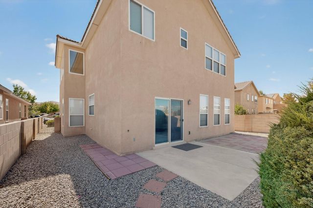 956 Molten Place NW, Albuquerque, NM 87120