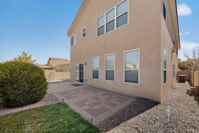 956 Molten Place NW, Albuquerque, NM 87120