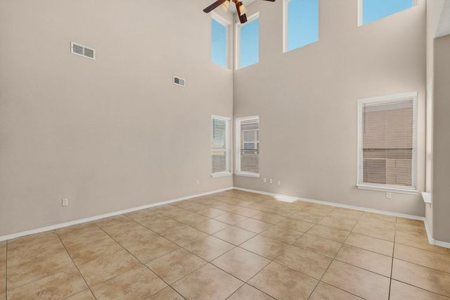 956 Molten Place NW, Albuquerque, NM 87120