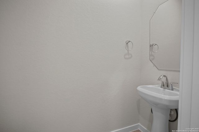 8930 Wildwood Pass, San Antonio, TX 78254