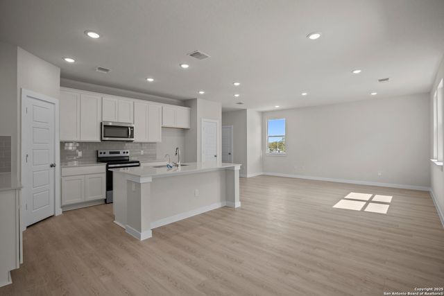 8930 Wildwood Pass, San Antonio, TX 78254