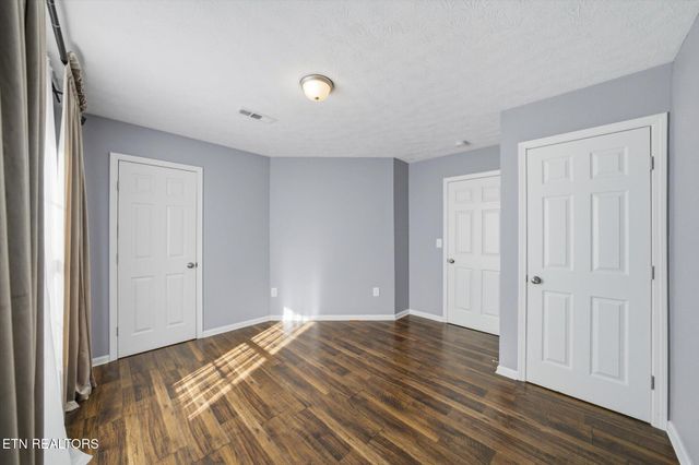 1250 Tramel Rd, Sevierville, TN 37862