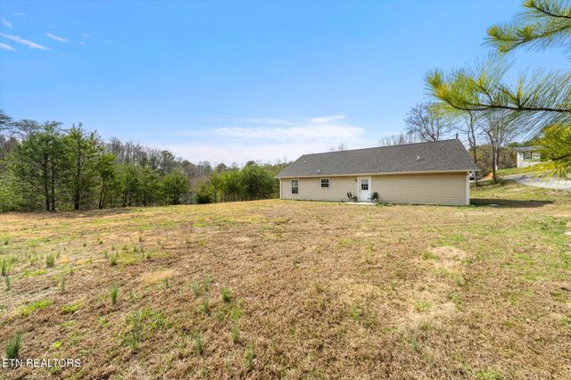 1250 Tramel Rd, Sevierville, TN 37862