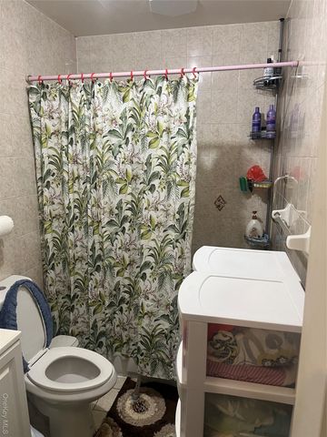 137-15 220th Place, Laurelton, NY 11413