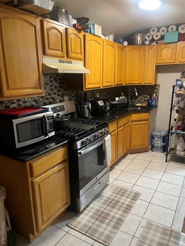 137-15 220th Place, Laurelton, NY 11413