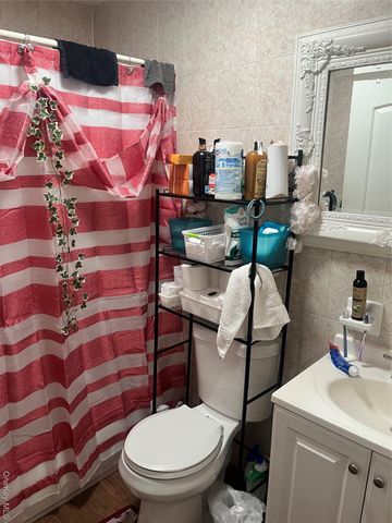 137-15 220th Place, Laurelton, NY 11413