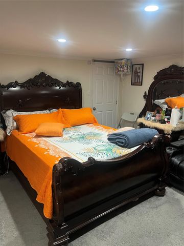 137-15 220th Place, Laurelton, NY 11413