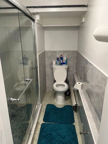 137-15 220th Place, Laurelton, NY 11413