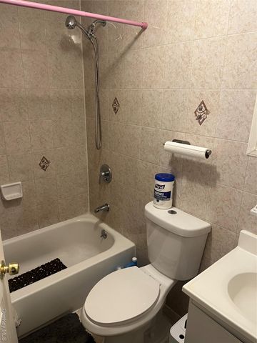 137-15 220th Place, Laurelton, NY 11413