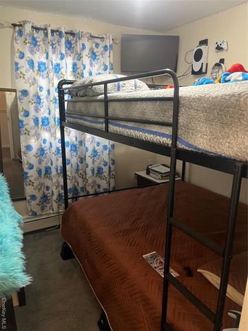 137-15 220th Place, Laurelton, NY 11413