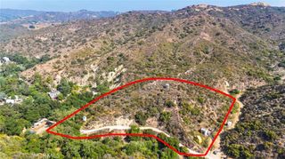 20219 Paradise Lane, Topanga, CA 90290