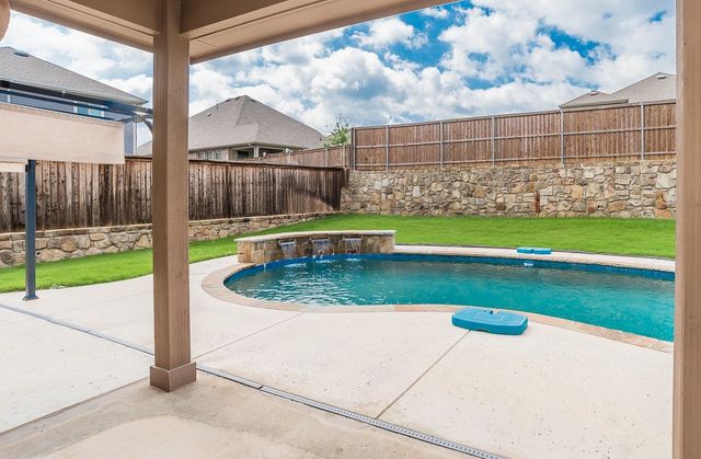 4742 Crestwood Drive, Haltom City, TX 76137