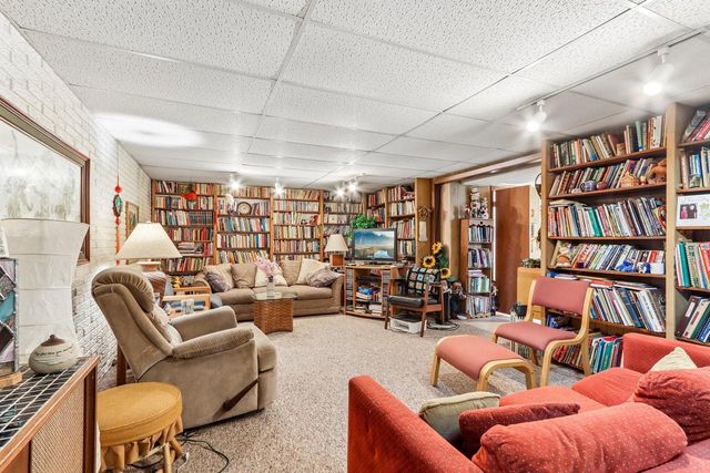 1419 Crabapple DRIVE, Racine, WI 53405