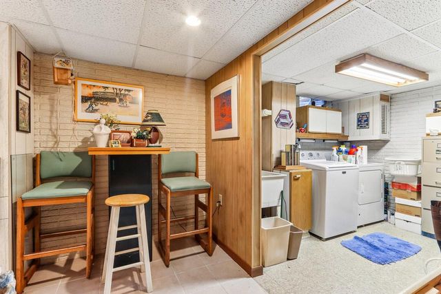 1419 Crabapple DRIVE, Racine, WI 53405