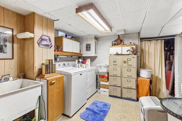 1419 Crabapple DRIVE, Racine, WI 53405
