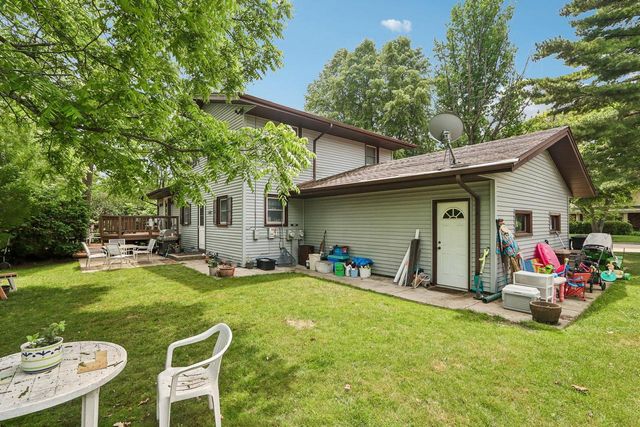 1419 Crabapple DRIVE, Racine, WI 53405