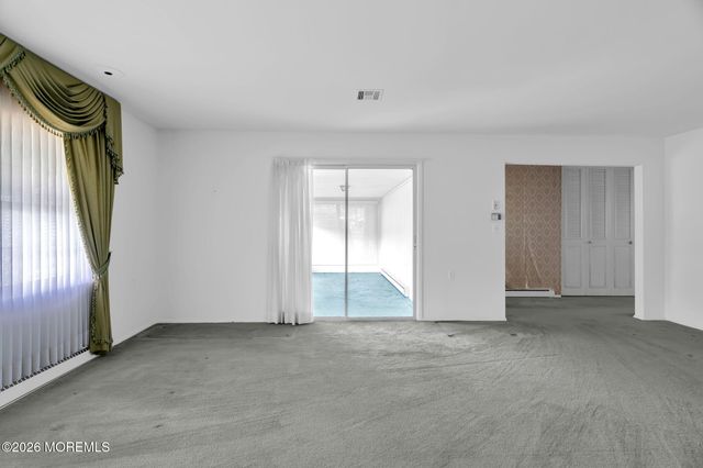 634A Huntington Drive, Lakewood, NJ 08701