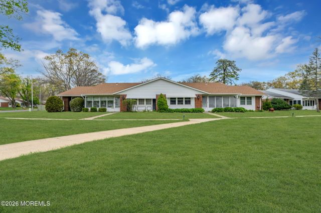 634A Huntington Drive, Lakewood, NJ 08701