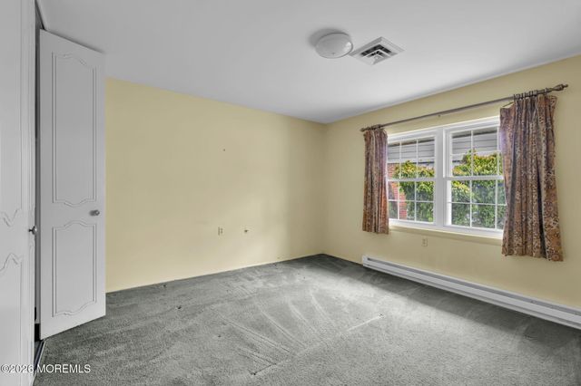 634A Huntington Drive, Lakewood, NJ 08701