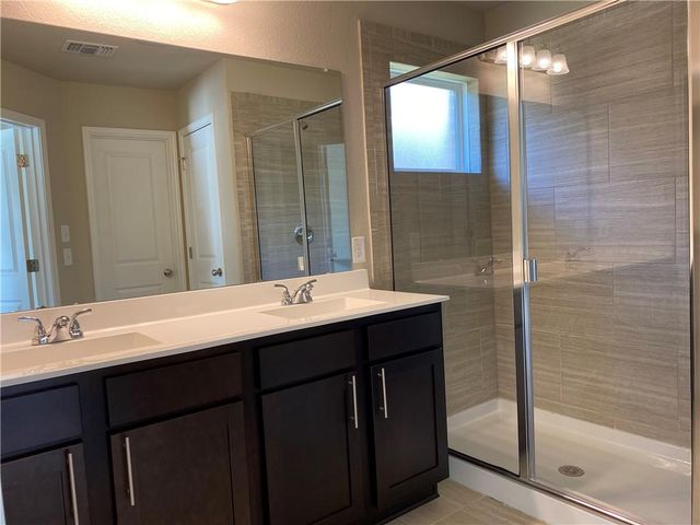 510 Marklawn LN, Hutto, TX 78634