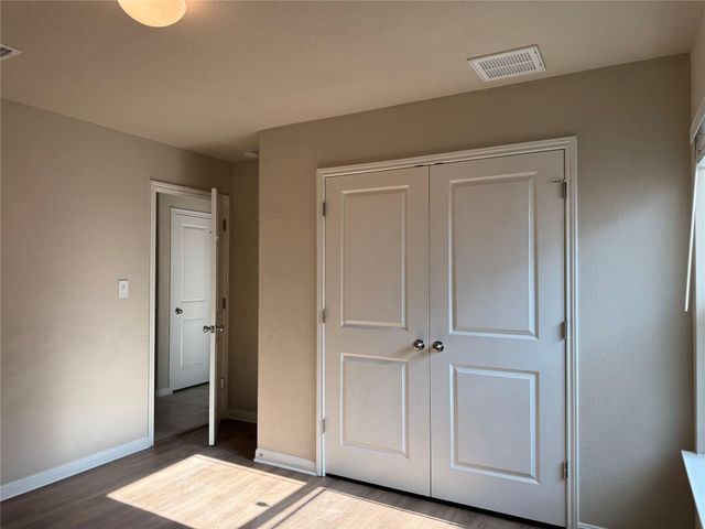 510 Marklawn LN, Hutto, TX 78634