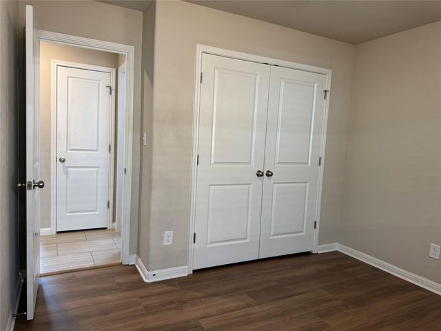 510 Marklawn LN, Hutto, TX 78634