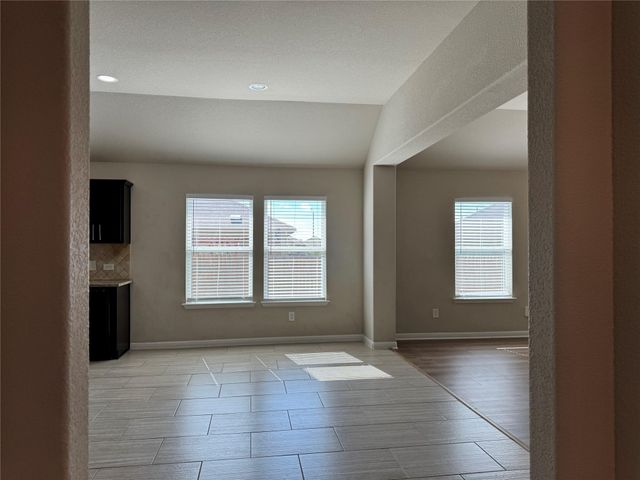 510 Marklawn LN, Hutto, TX 78634