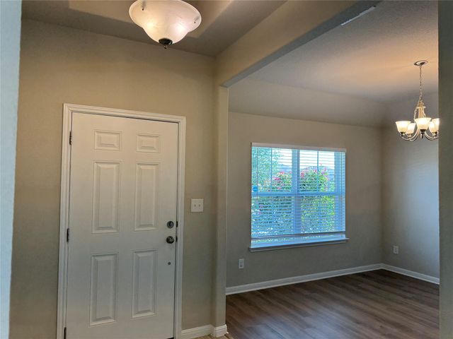 510 Marklawn LN, Hutto, TX 78634
