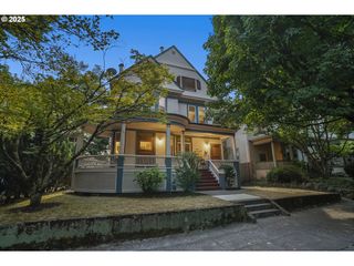2368 Nw LOVEJOY St, Portland, OR 97210