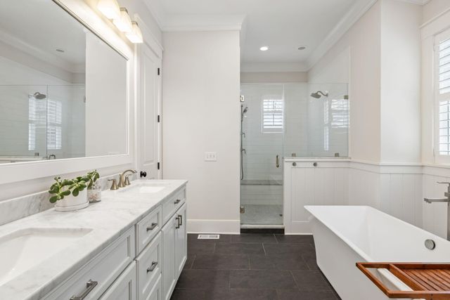 1566 Lindsey Creek Drive, Mount Pleasant, SC 29466