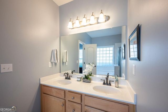 3940 Lake Pass Lane, Suwanee, GA 30024