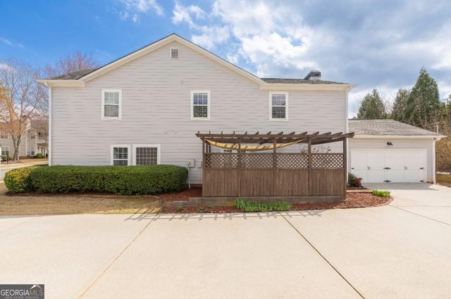 3940 Lake Pass Lane, Suwanee, GA 30024