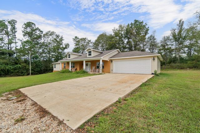 148 Faler Road, Collins, MS 39428