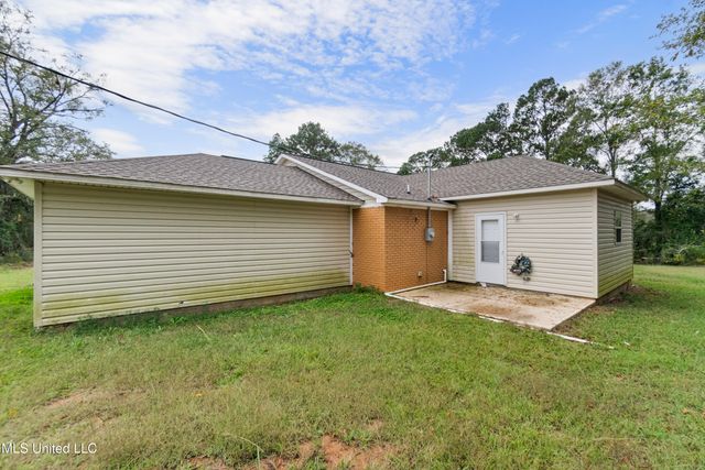 148 Faler Road, Collins, MS 39428