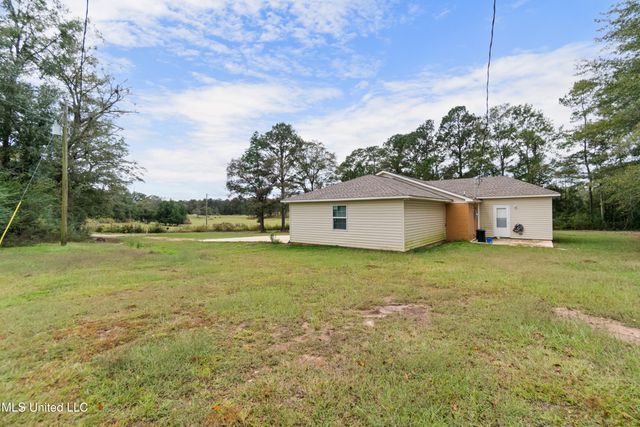 148 Faler Road, Collins, MS 39428