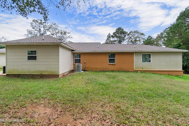 148 Faler Road, Collins, MS 39428