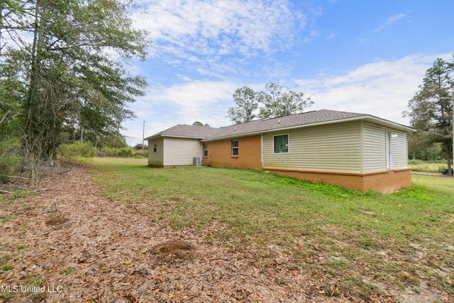 148 Faler Road, Collins, MS 39428