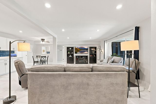 5921 S ALDER Drive, Tempe, AZ 85283