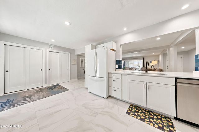 5921 S ALDER Drive, Tempe, AZ 85283